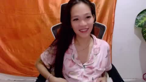 Snapshot of angelyn_slim chatting on July 27, 2026, 8:05 pm angelyn_slim online show from July 27, 2026, 8:05 pm