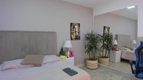 Angie Abby online show from July 29, 2026, 1:04 am