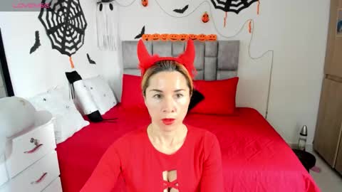 angie online show from October 25, 2025, 1:40 pm