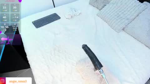 Snapshot of angiee_roses chatting on March 8, 2025, 5:07 am angiee roses online show from March 8, 2025, 5:07 am