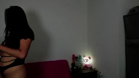 Snapshot of angielee01 chatting on May 30, 2026, 12:13 pm Angie y Andres online show from May 30, 2026, 12:13 pm
