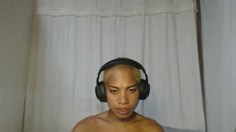 Snapshot of angolahugecock chatting on February 6, 2025, 4:58 pm angolahugecock online show from February 6, 2025, 4:58 pm