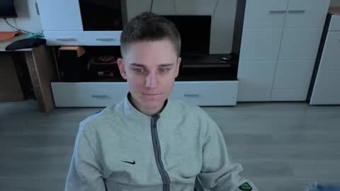 vodka online show from November 10, 2025, 7:18 am