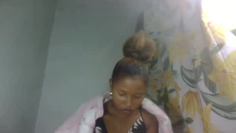 anichamarie0 online show from July 20, 2026, 12:18 pm