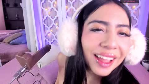 aniie_west online show from February 8, 2025, 12:17 pm