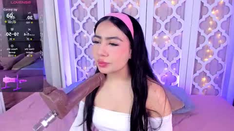 aniie_west online show from February 9, 2025, 12:41 pm