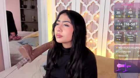 aniie_west online show from February 13, 2025, 8:13 pm