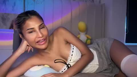 Snapshot of aniishaa chatting on October 1, 2025, 9:15 am anisha online show from October 1, 2025, 9:15 am