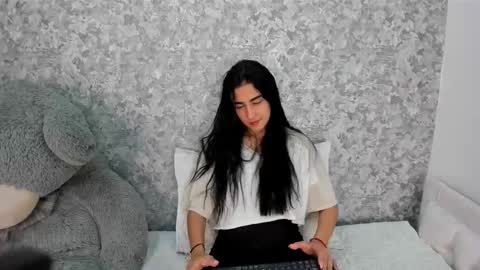 anika_h online show from March 7, 2026, 12:13 pm