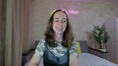 Snapshot of anikabloom chatting on January 31, 2025, 8:12 pm anikabloom online show from January 31, 2025, 8:12 pm