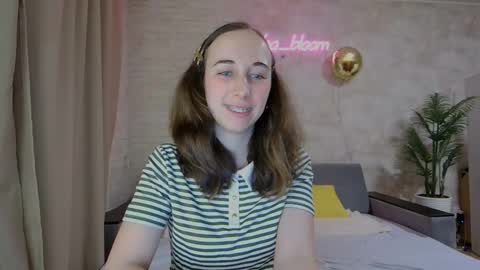 Snapshot of anikabloom chatting on February 18, 2025, 8:58 pm anikabloom online show from February 18, 2025, 8:58 pm