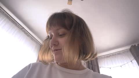 Snapshot of anikacondello chatting on May 9, 2026, 9:25 am Jenny online show from May 9, 2026, 9:25 am