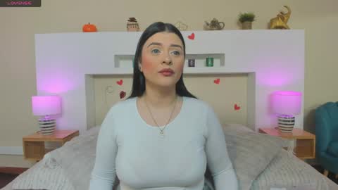 Anika Romano online show from April 15, 2026, 11:28 am