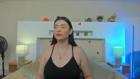 Snapshot of anikaromanof chatting on April 28, 2026, 11:37 am Anika Romano online show from April 28, 2026, 11:37 am