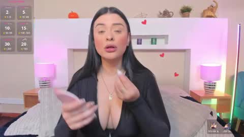 Snapshot of anikaromanof chatting on May 13, 2026, 11:51 am Anika Romano online show from May 13, 2026, 11:51 am