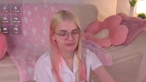 Monica online show from July 29, 2026, 3:59 am