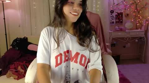 Snapshot of anisahade chatting on April 7, 2026, 3:56 pm Anisahade online show from April 7, 2026, 3:56 pm