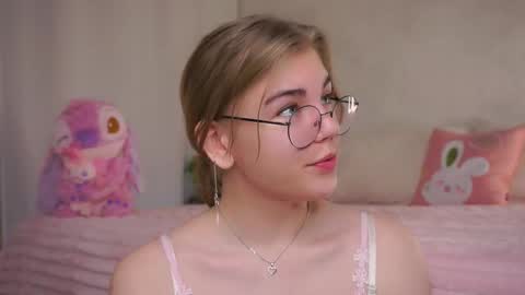 AnishaVivo online show from March 8, 2026, 11:58 am