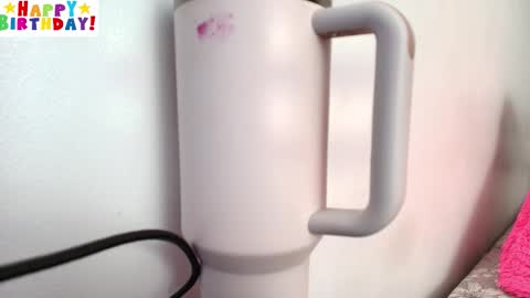 ana independent model online show from September 17, 2025, 6:15 am