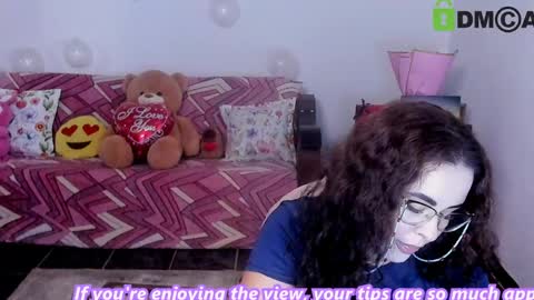AnissyaX online show from May 11, 2026, 2:50 am