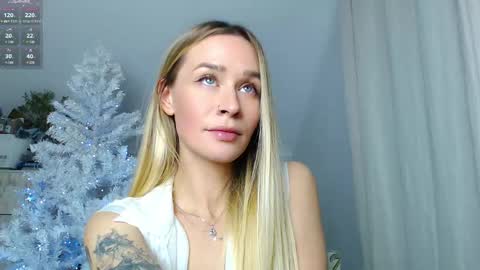 anita_delicious online show from December 14, 2025, 1:33 am