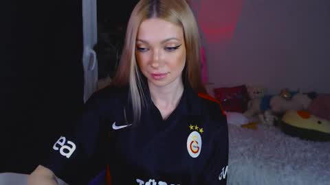 Snapshot of anita_moon_ chatting on February 12, 2026, 8:26 pm anita_moon_ online show from February 12, 2026, 8:26 pm