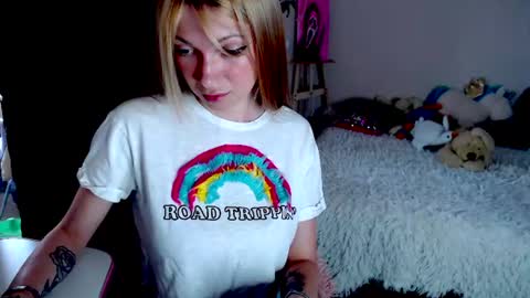 anita_moon_ online show from July 28, 2026, 3:21 pm