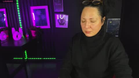Anita online show from March 3, 2025, 4:58 am