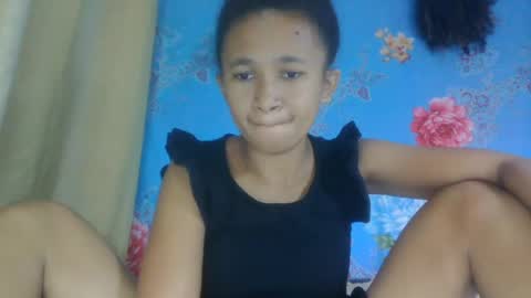 anitaazzh online show from June 21, 2026, 7:44 am