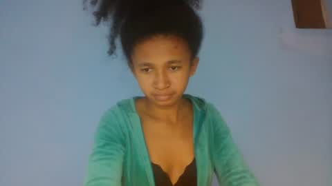 anitaazzh online show from July 15, 2026, 10:48 pm