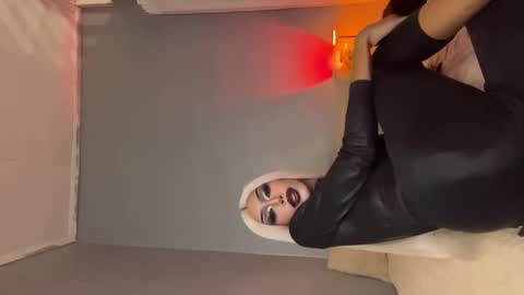 Miss Ann online show from October 9, 2025, 10:52 pm