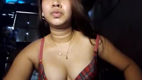 Snapshot of anivia15 chatting on September 17, 2025, 5:42 am anivia15 online show from September 17, 2025, 5:42 am