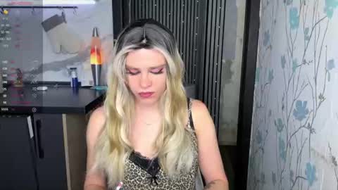 anjalin_sososok online show from June 29, 2026, 3:13 am