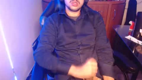 anjonoturno01 online show from October 7, 2025, 7:38 am