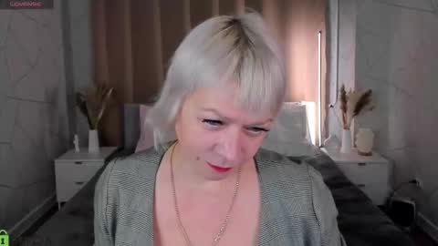 ann_annise online show from February 7, 2026, 1:09 am