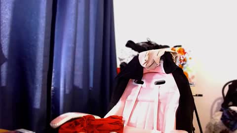 Snapshot of ann_mikele chatting on February 25, 2026, 11:42 am Ann online show from February 25, 2026, 11:42 am