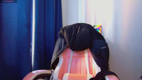 Snapshot of ann_mikele chatting on May 13, 2026, 1:41 pm Ann online show from May 13, 2026, 1:41 pm