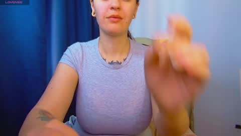 Snapshot of ann_mikele chatting on May 27, 2026, 12:02 pm Ann online show from May 27, 2026, 12:02 pm
