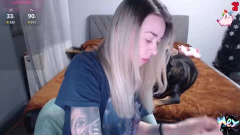 Anadirectgirl online show from December 12, 2024, 12:55 pm