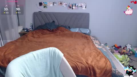 Anadirectgirl online show from October 19, 2025, 8:48 am