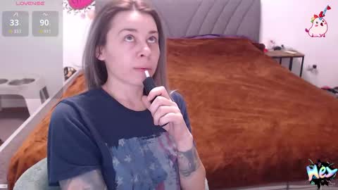 Anadirectgirl online show from March 27, 2026, 10:04 am