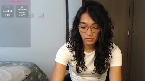 Anna online show from November 21, 2025, 3:22 pm