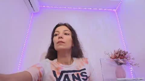 Snapshot of anna_lewis chatting on June 25, 2026, 6:29 am Anna online show from June 25, 2026, 6:29 am