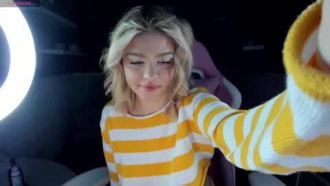 Anna online show from March 26, 2026, 1:22 am