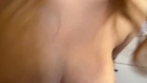 Snapshot of anna_six chatting on March 4, 2026, 1:33 am Anna online show from March 4, 2026, 1:33 am