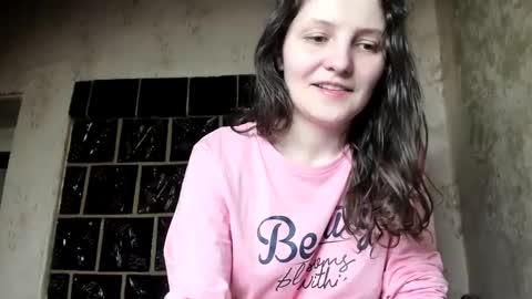 Snapshot of annaahcharm chatting on December 5, 2024, 6:10 am annaahcharm online show from December 5, 2024, 6:10 am