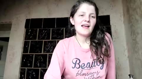 Snapshot of annaahcharm chatting on December 21, 2024, 3:03 am annaahcharm online show from December 21, 2024, 3:03 am