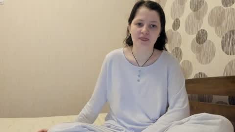 annaahcharm online show from June 21, 2026, 2:58 am