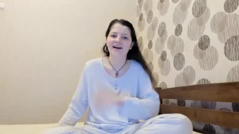 annaahcharm online show from June 29, 2026, 4:41 am