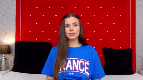 Anna online show from July 4, 2026, 4:07 am